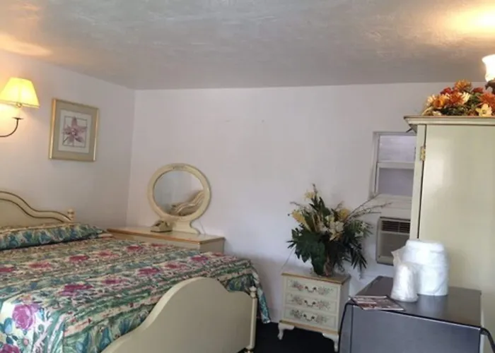 Three Oaks Motel - Titusville